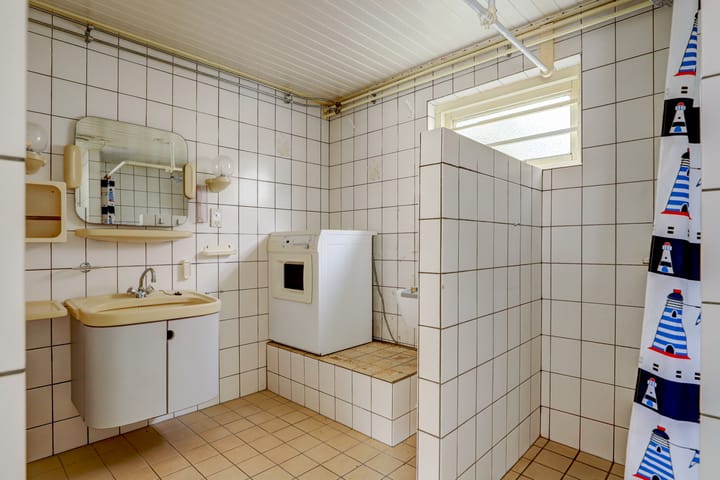 Photo 18 of Van Foreestweg 25