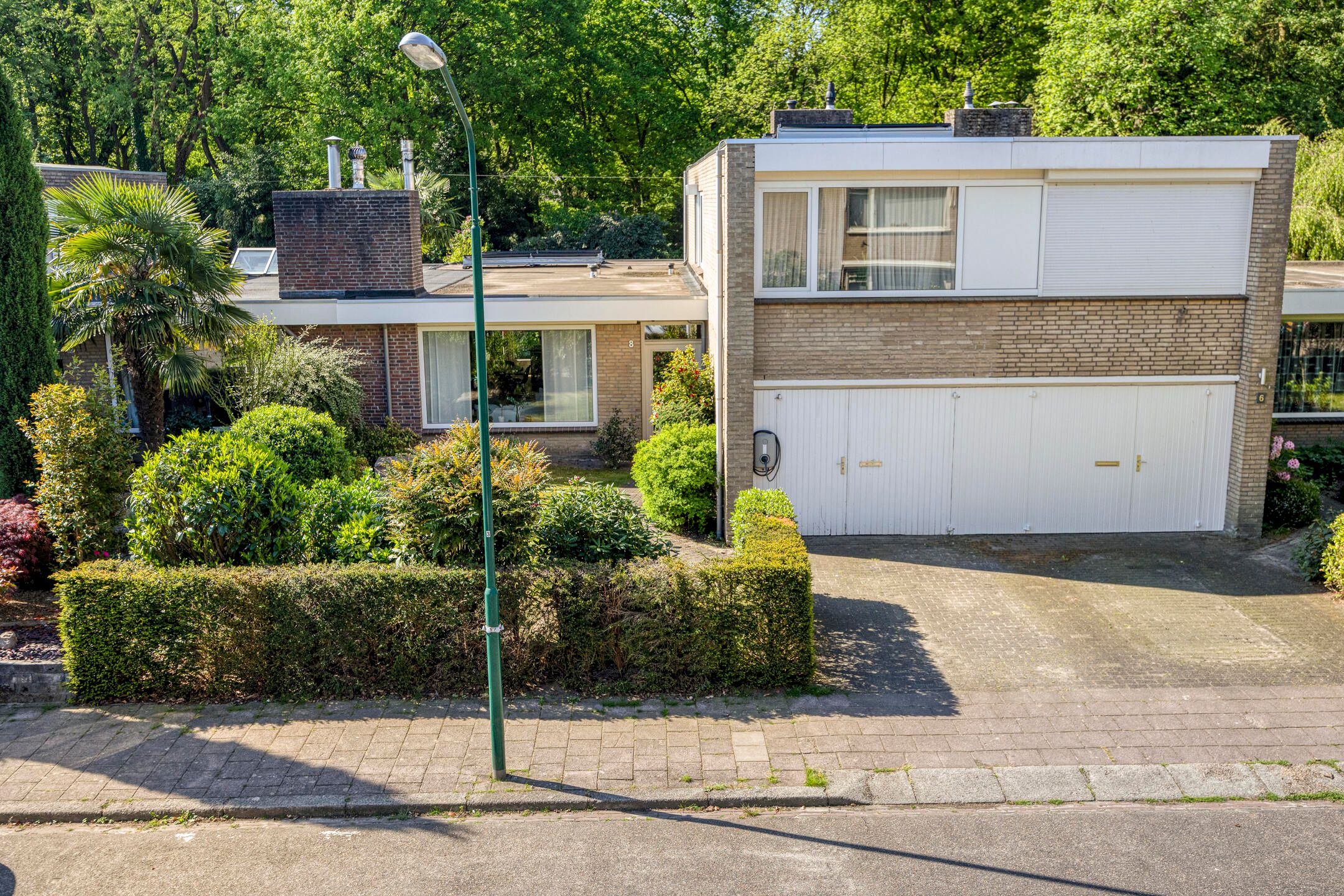 Photo 9 of Leeuwenbeklaan 8