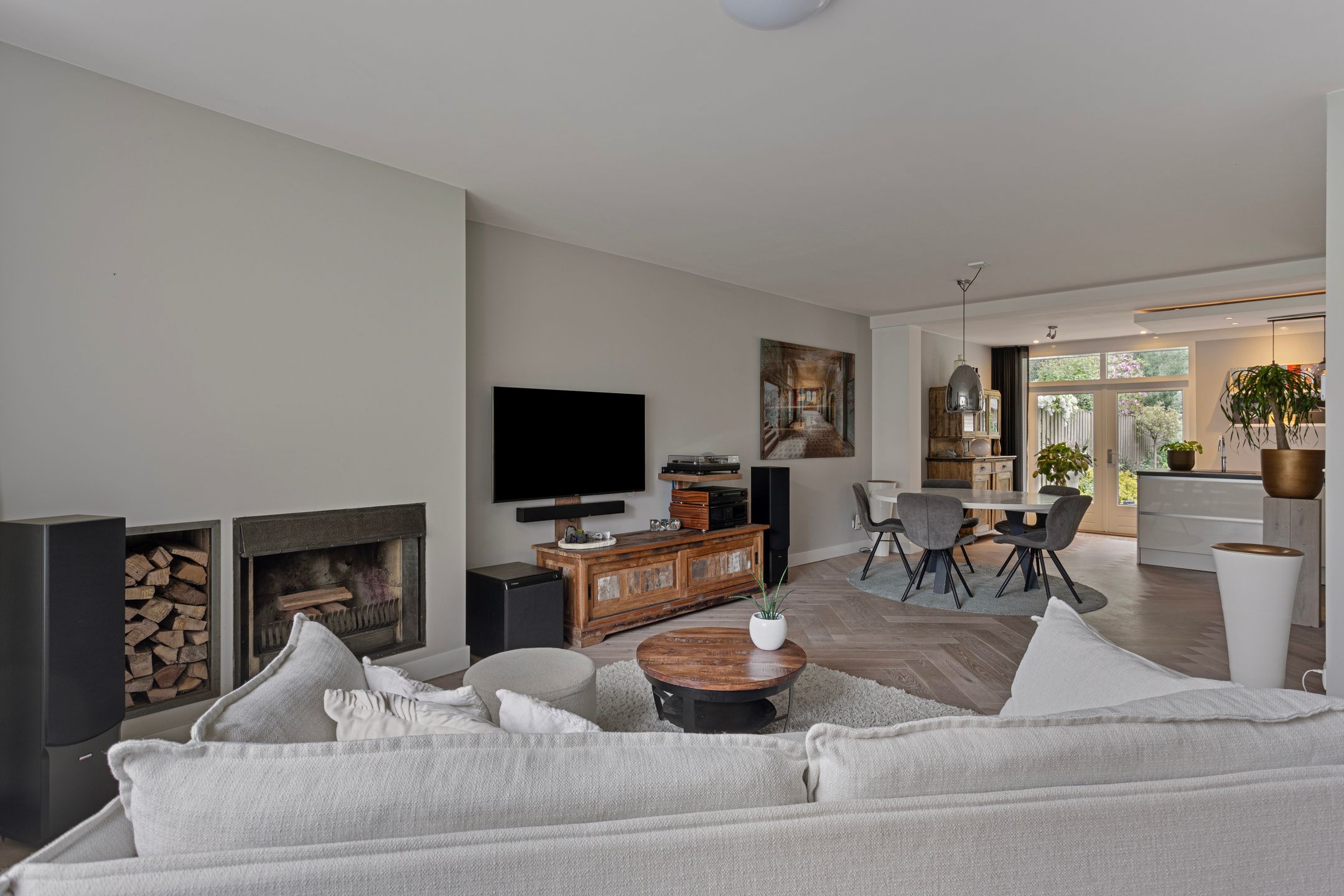 Photo 15 of Leeuwenbeklaan 8