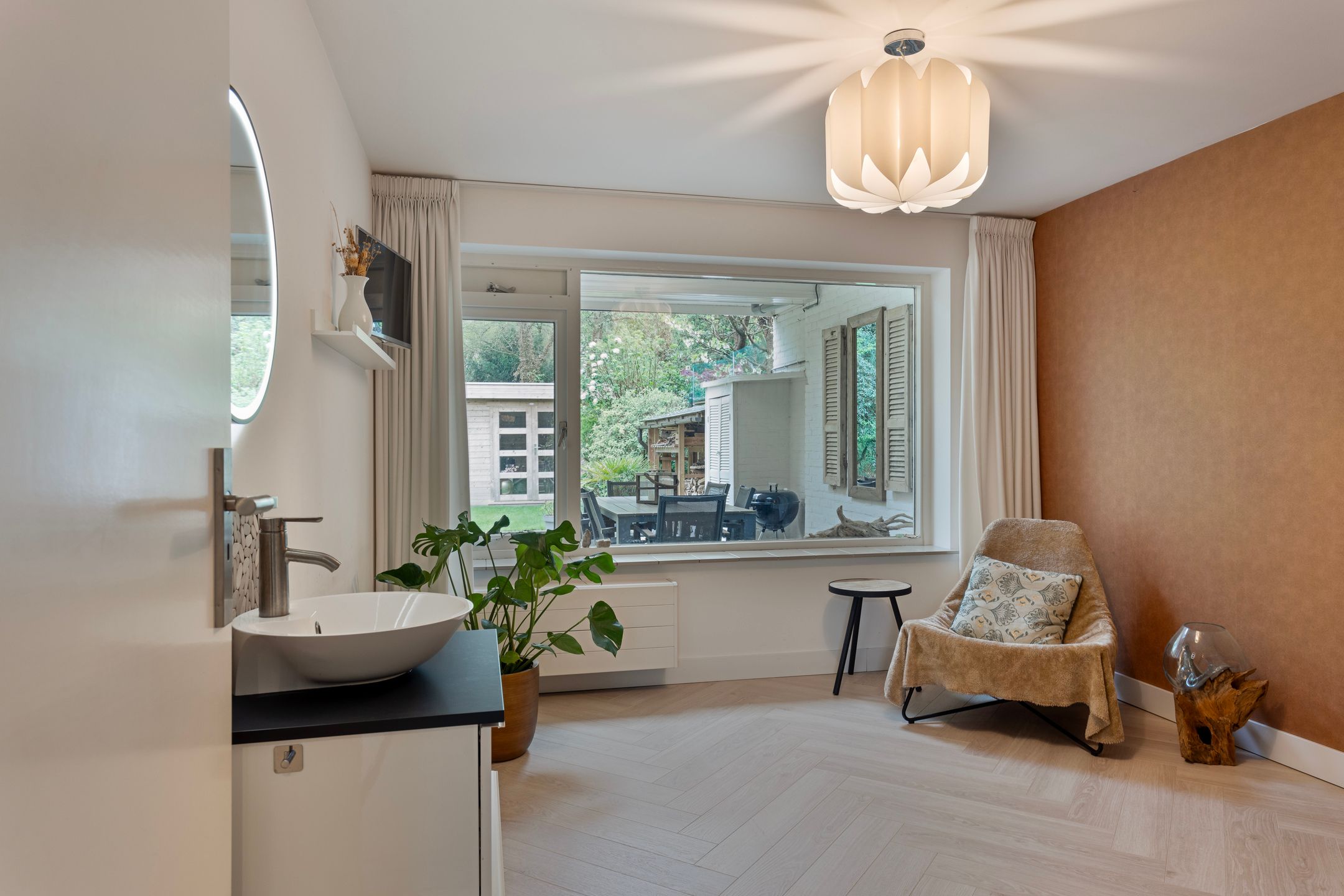 Photo 24 of Leeuwenbeklaan 8