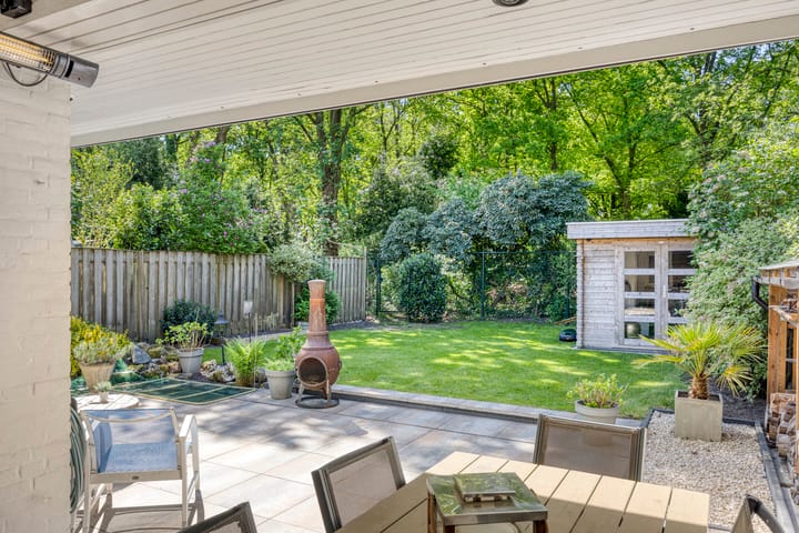 Photo 37 of Leeuwenbeklaan 8