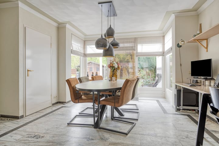 Foto 11 van Roerstraat 95