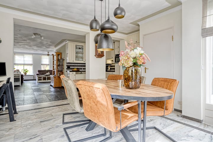 Foto 12 van Roerstraat 95