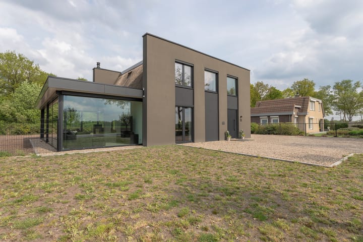 Foto 61 van Oirschotsebaan 55