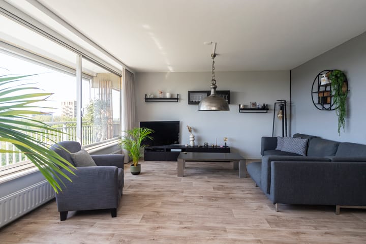 Foto 2 van Aart van der Leeuwlaan 154