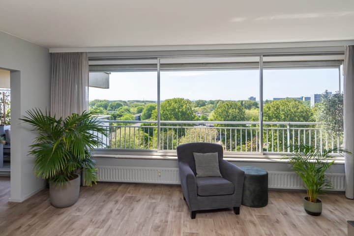 Photo 6 of Aart van der Leeuwlaan 154