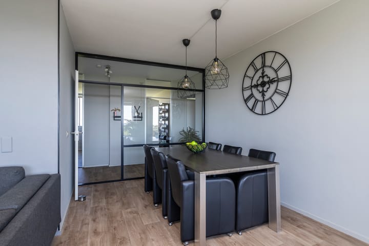 Photo 11 of Aart van der Leeuwlaan 154