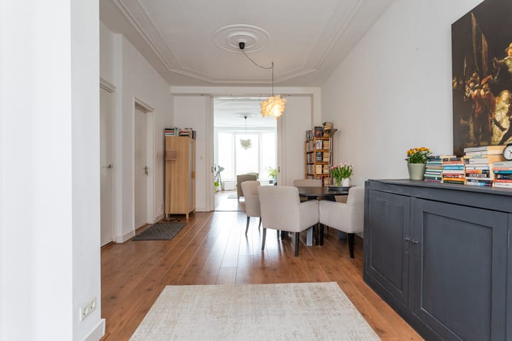 Photo 4 of Van Boetzelaerlaan 67-A