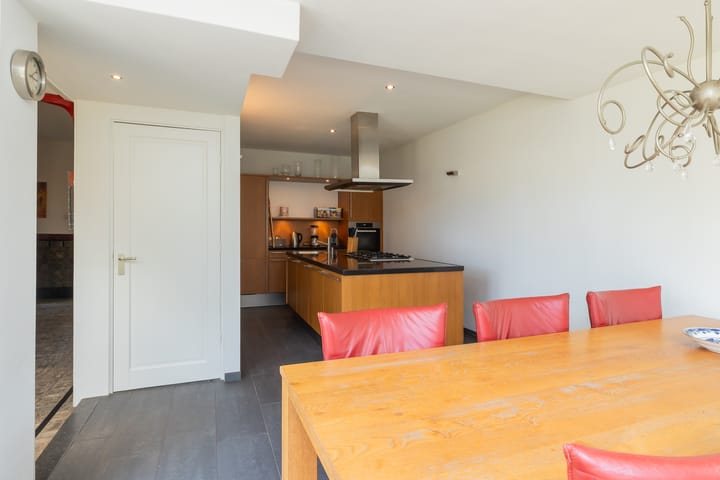 Foto 19 van Van Dortstraat 90