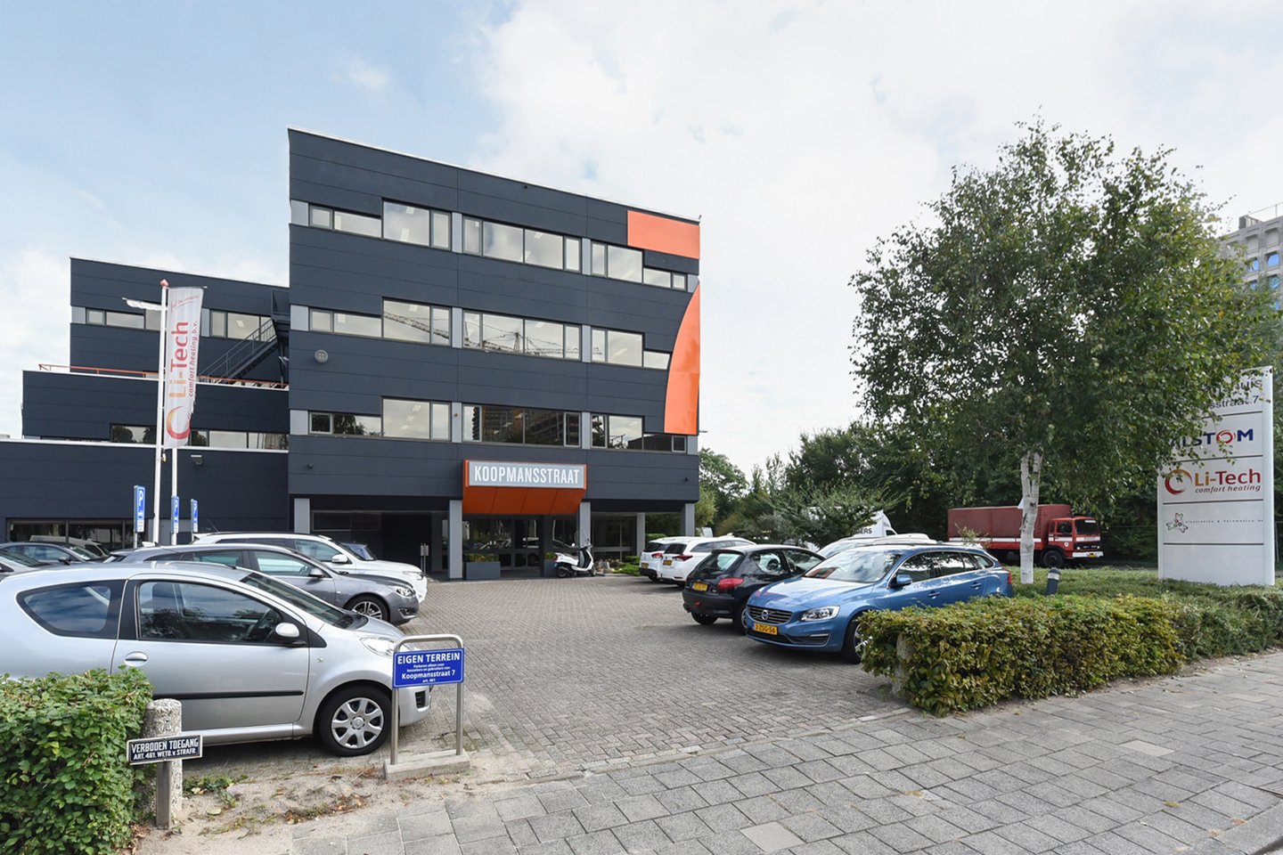 View photo 2 of Koopmansstraat 7
