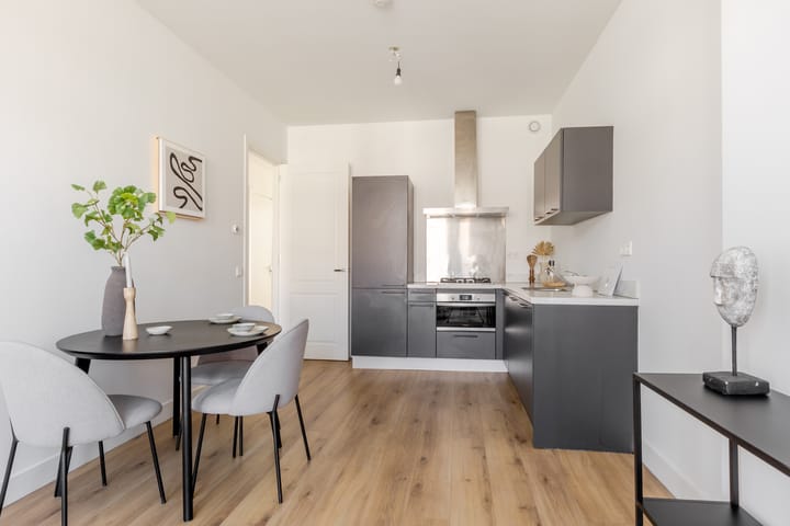 Foto 10 van Schiedamseweg 108-A02