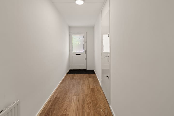 Photo 11 of Passiebloem 39