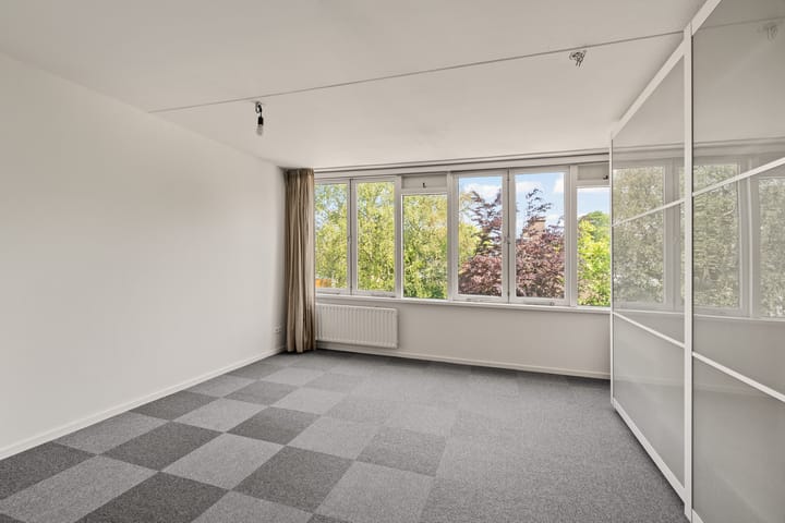 Photo 16 of Passiebloem 39