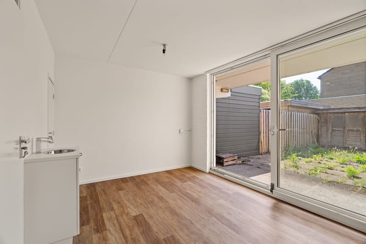 Photo 22 of Passiebloem 39