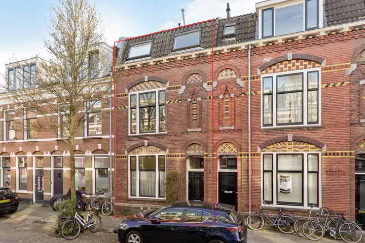 Foto 1 van Bouwstraat 69