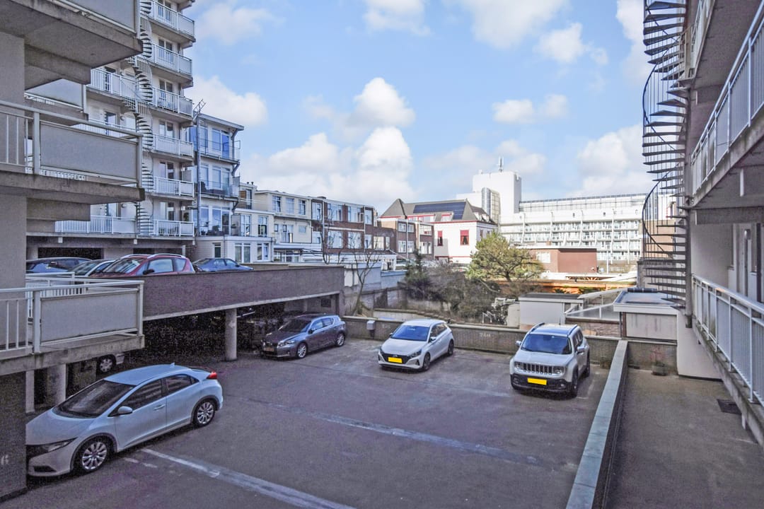 Photo 41 of Gevers Deynootweg 1264-B