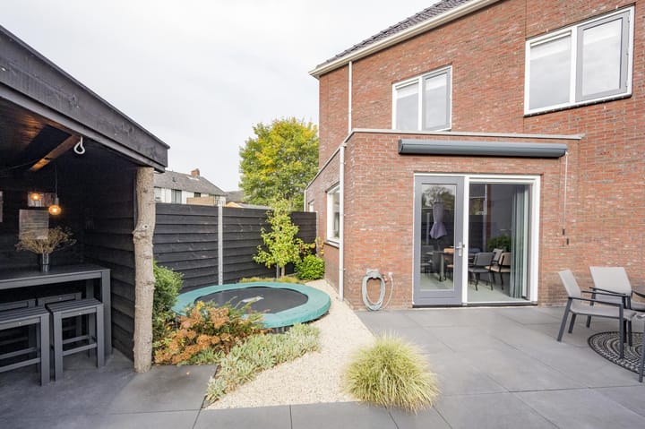 Foto 37 van De Lieverhof 49