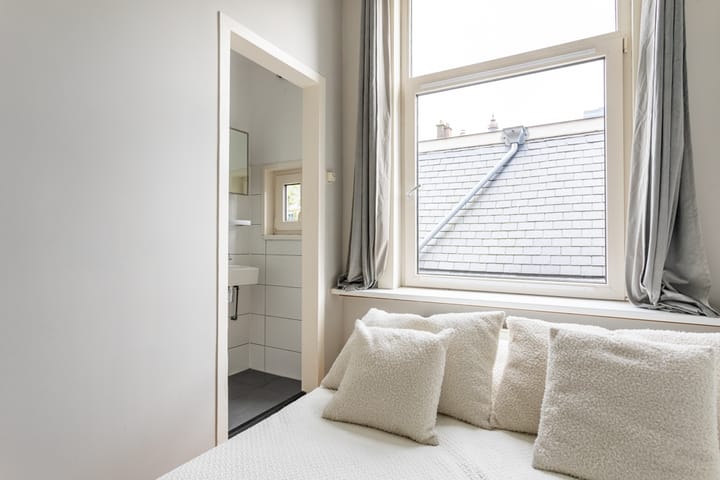 Foto 15 van Van Loostraat 92