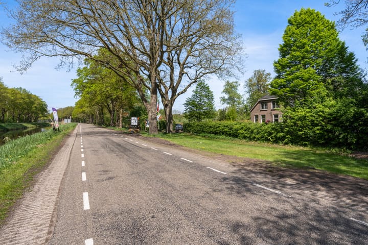 Photo 43 of Oranjekanaal N.Z. 21