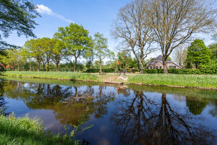 Photo 51 of Oranjekanaal N.Z. 21