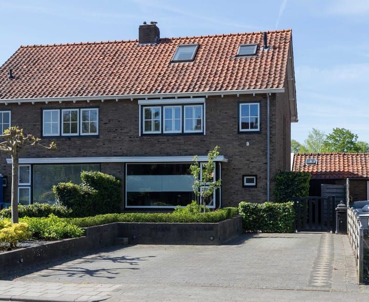 Foto 1 van Stationsweg 59