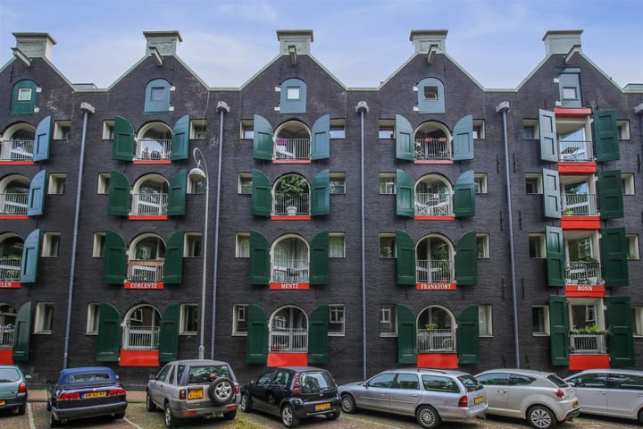 Bekijk foto van Nieuwe Uilenburgerstraat 15 F