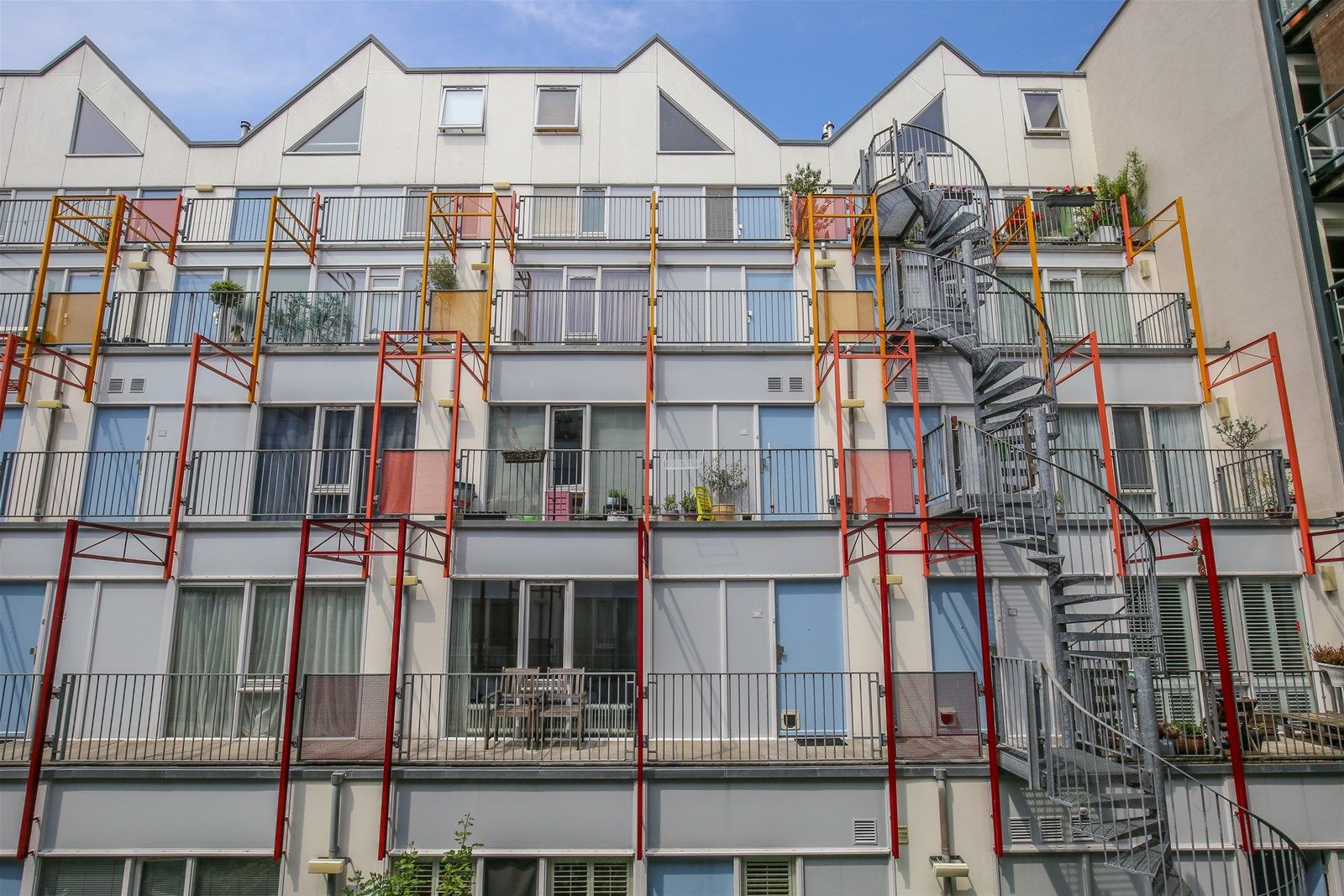 Photo 21 of Nieuwe Uilenburgerstraat 15-F