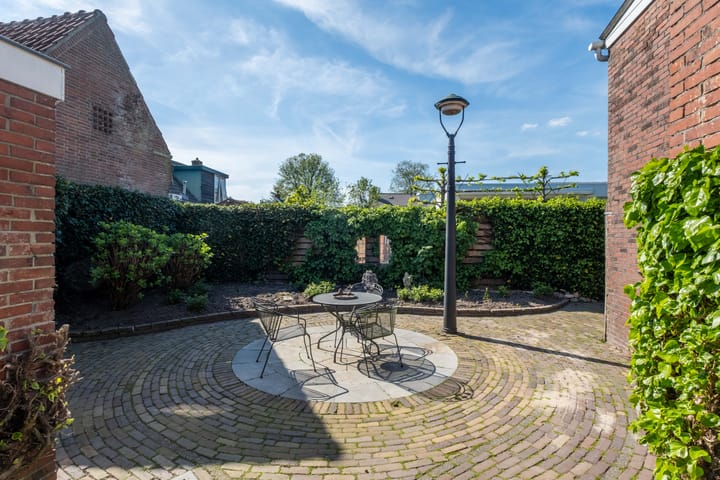 Foto 60 van Buorren 67