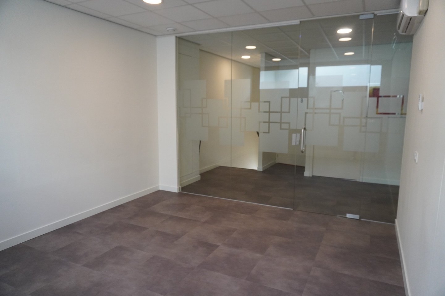 View photo 4 of Pisanostraat 55
