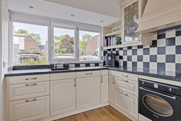 Foto 3 van Barbarakruid 11