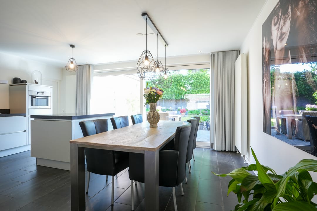 Photo 11 of Maanstraat 4