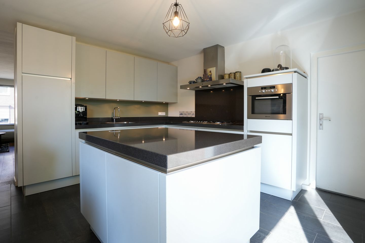 Photo 14 of Maanstraat 4