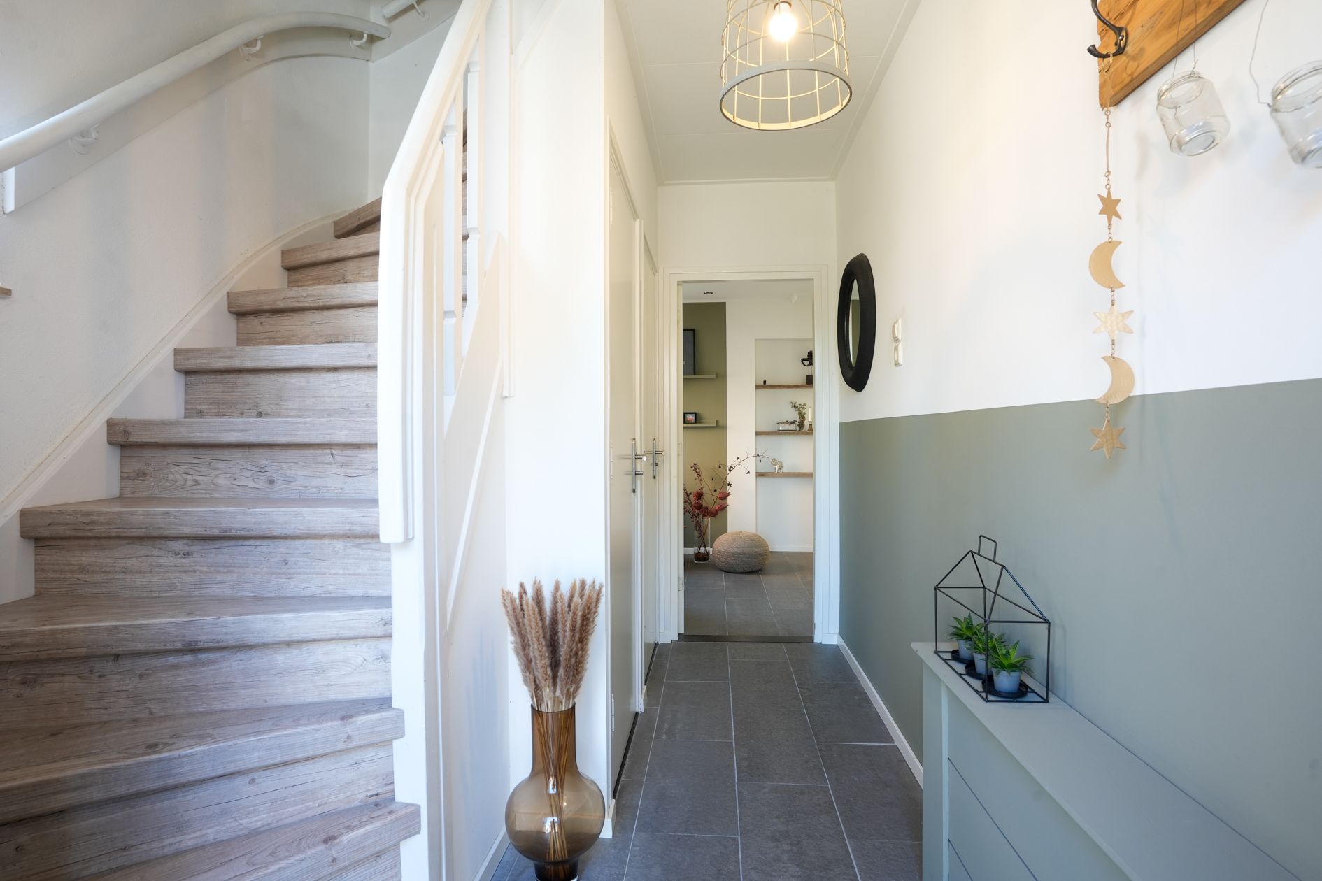 Photo 21 of Maanstraat 4