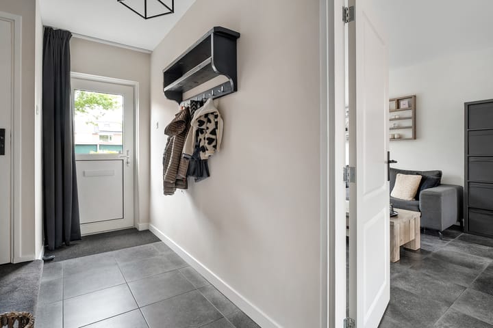 Foto 7 van Anton van der Horststraat 7