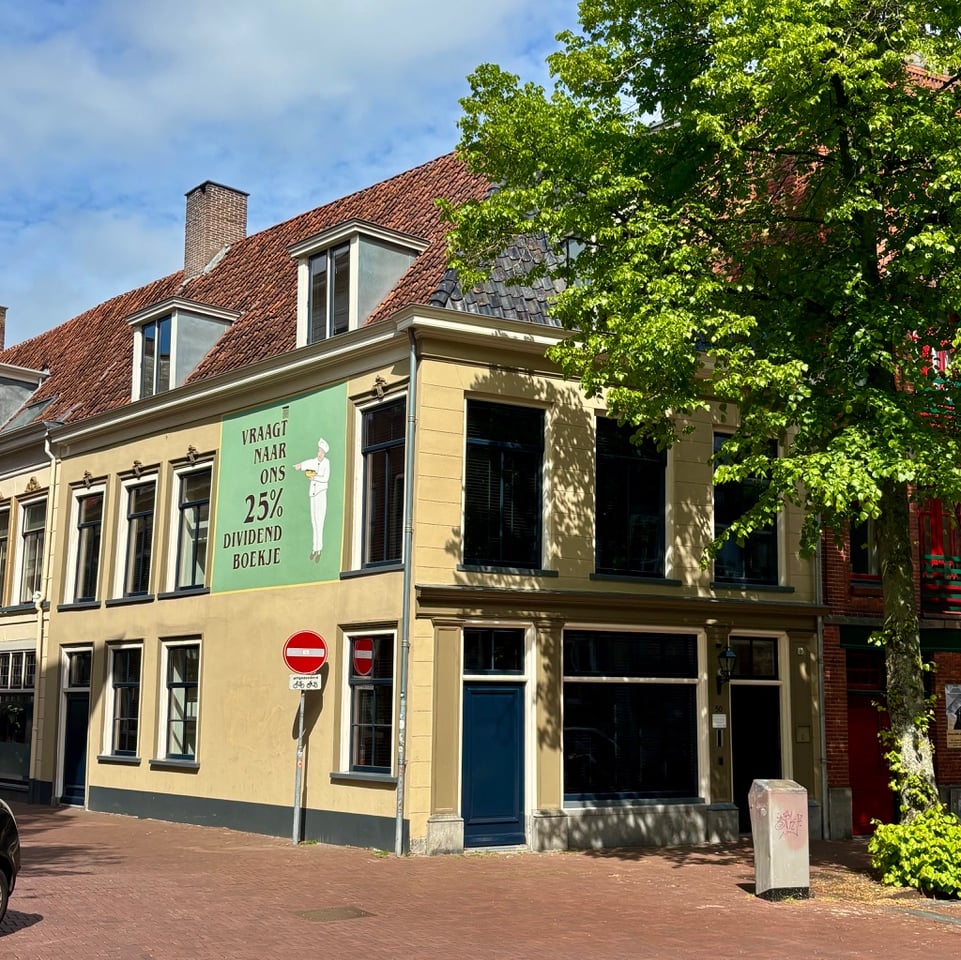 Bekijk foto 3 van Tweebaksmarkt 50