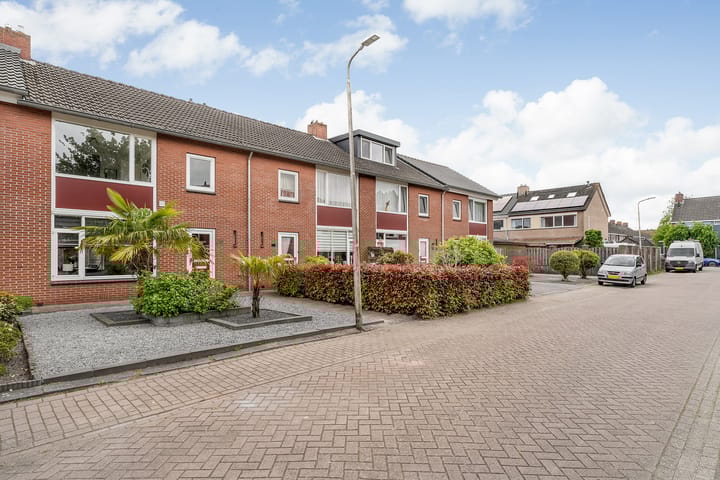 Foto 36 van Anton van der Horststraat 7