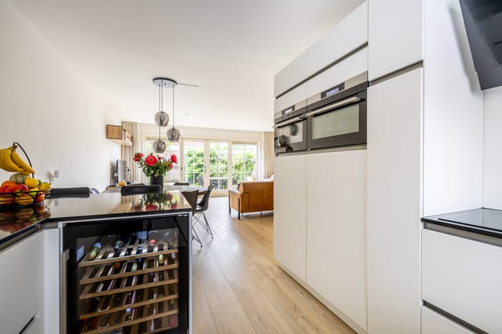 Foto 19 van Veenweidestraat 60