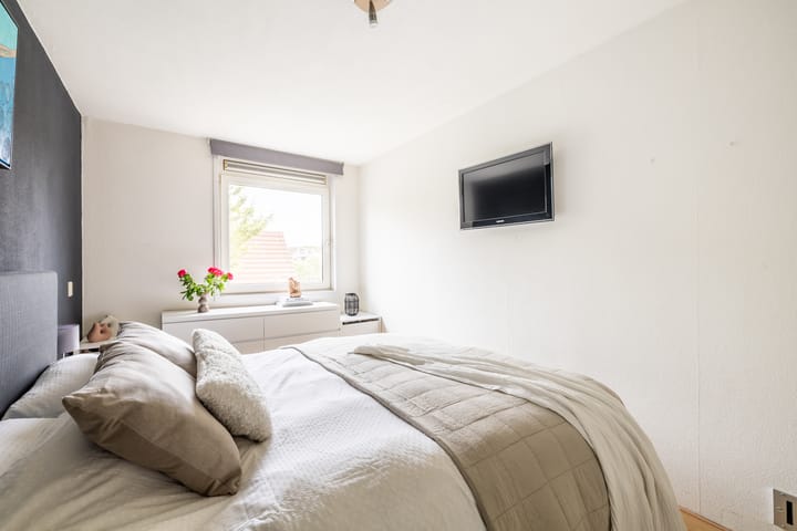 Foto 24 van Veenweidestraat 60