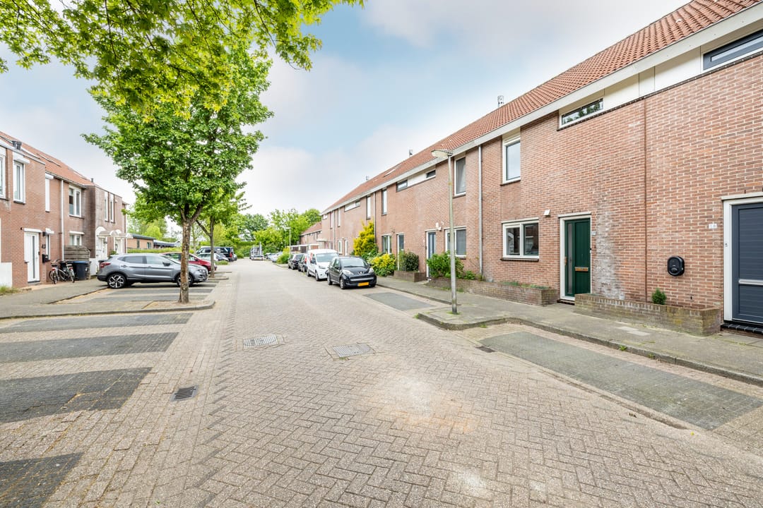 Foto 46 van Veenweidestraat 60