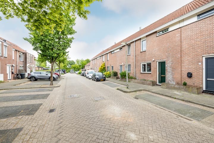 Foto 46 van Veenweidestraat 60