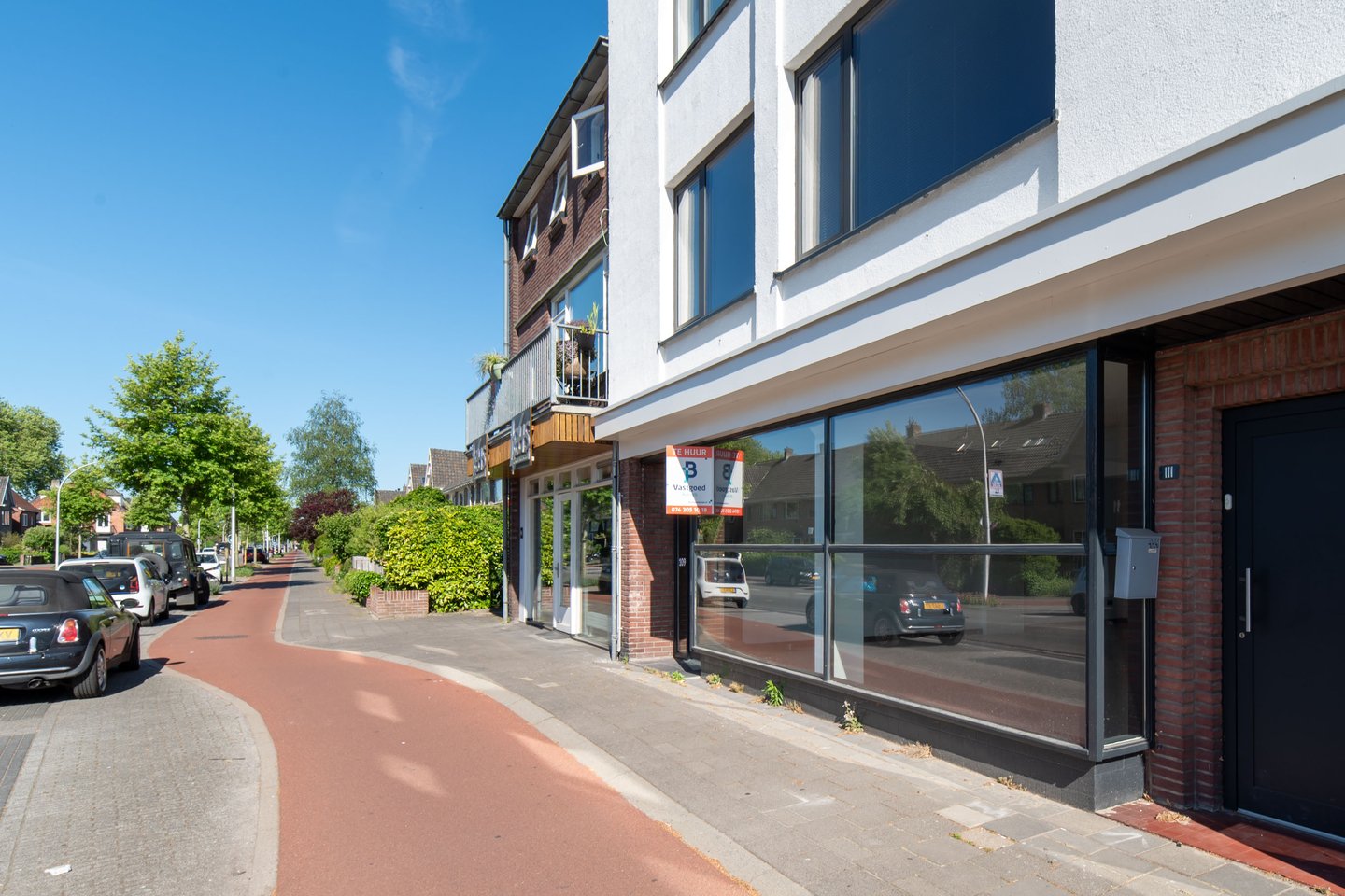 Bekijk foto 3 van Mr. P.J. Troelstrastraat 109