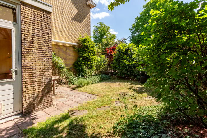 Foto 12 van Esdoornkade 4