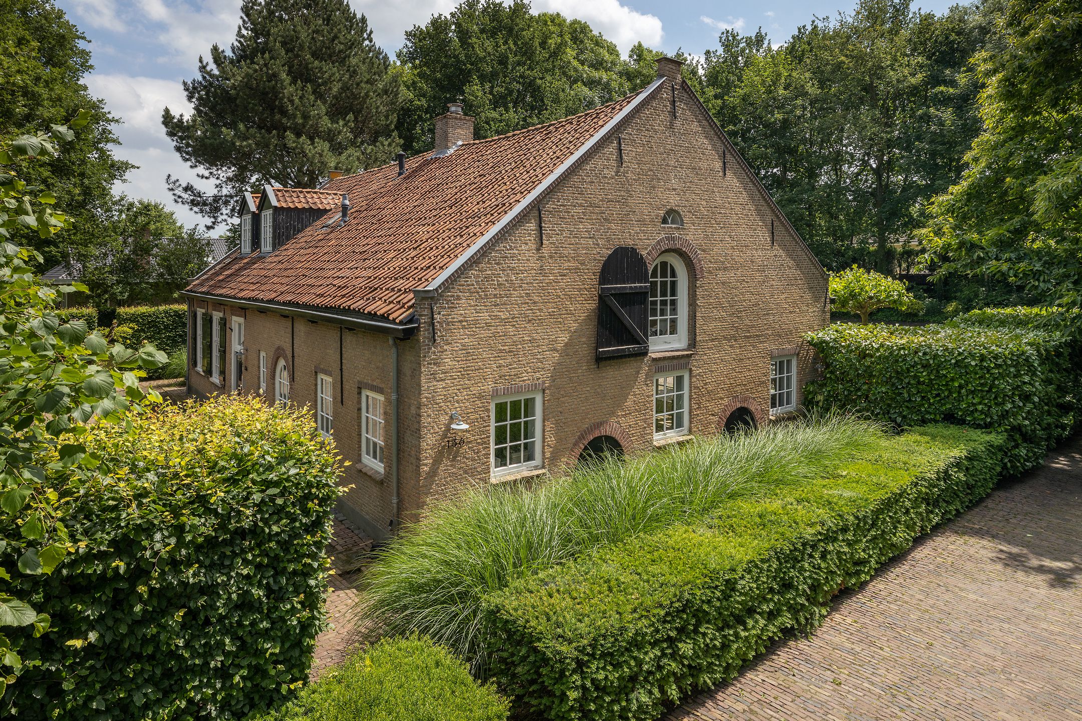 Foto 48 van Lange Brugstraat 136