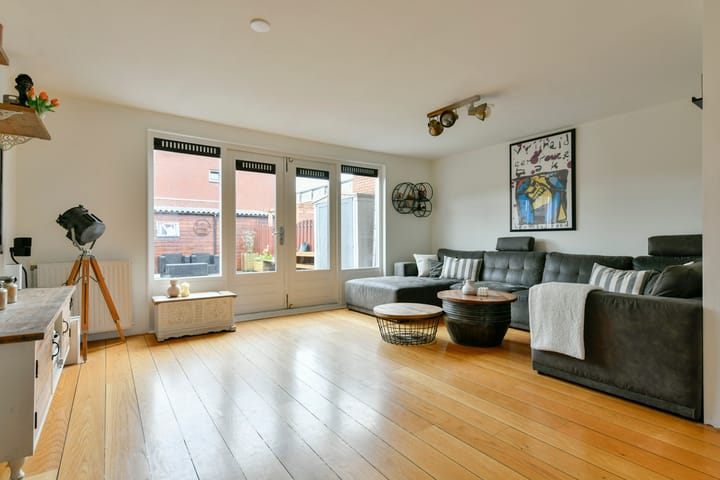 Foto 1 van Escudolaan 7