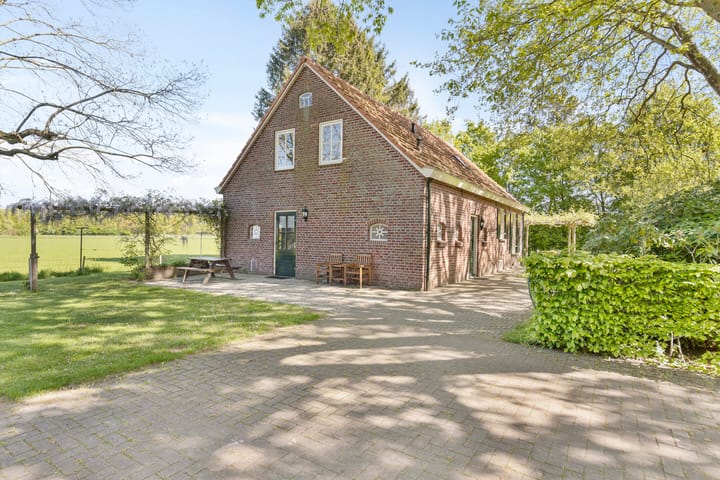 Foto 15 van Dinxperlosestraatweg 96