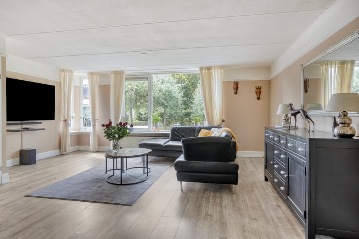 Foto 10 van Leliestraat 64