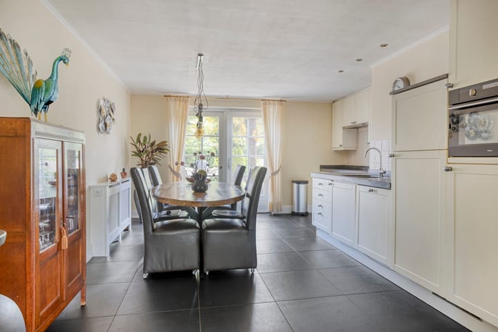 Foto 14 van Leliestraat 64