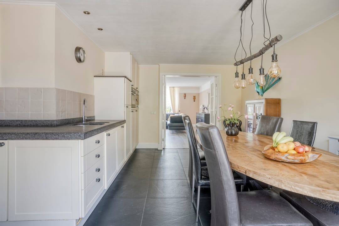 Foto 16 van Leliestraat 64