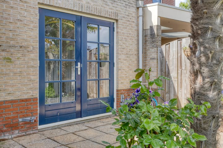 Foto 35 van Leliestraat 64