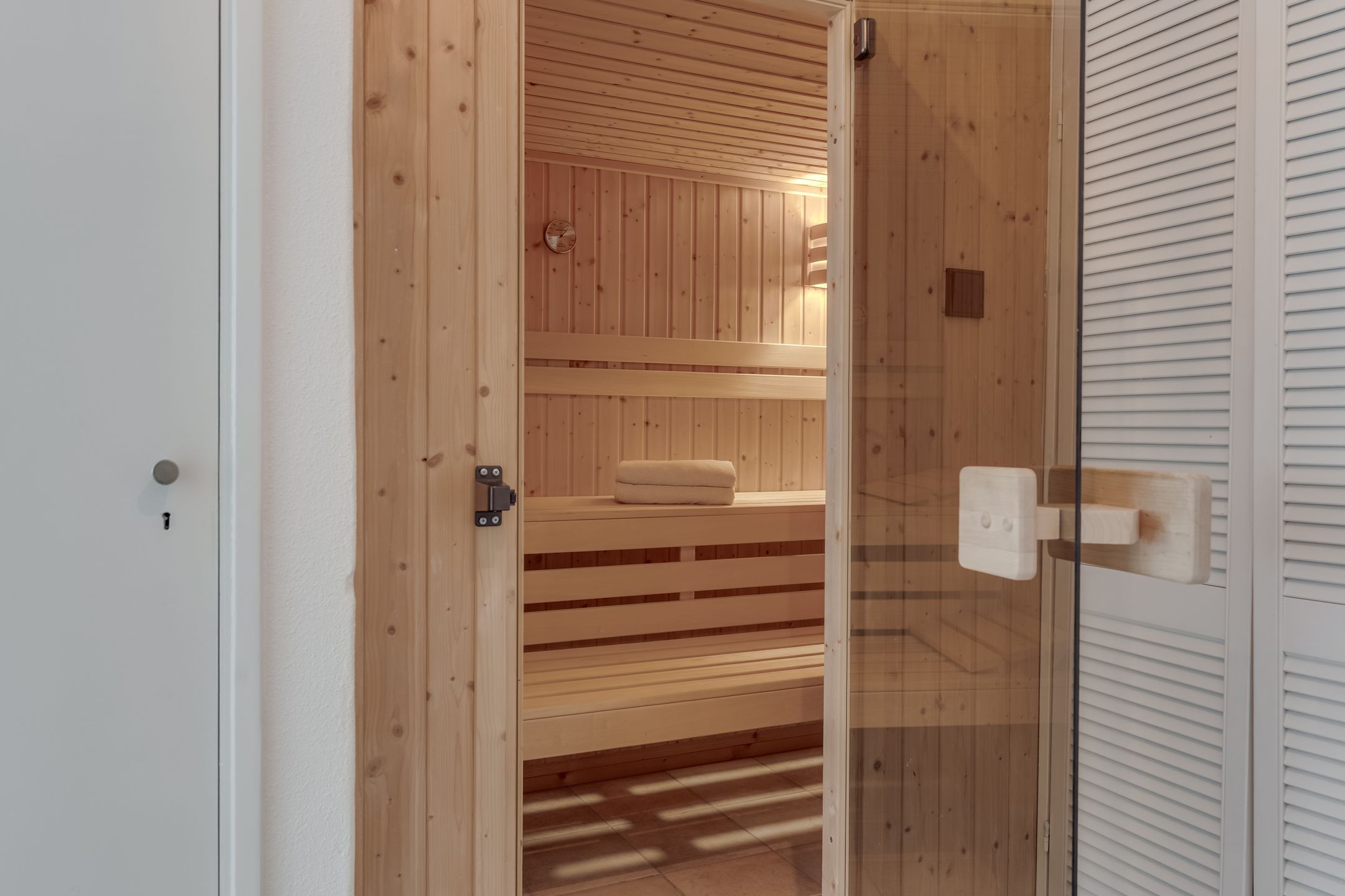 Photo 36 of Poortenaarlaan 8